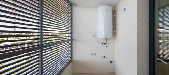 3 Schlafzimmer Wohnung in Punta Prima, Spain, Nr. 11145 3