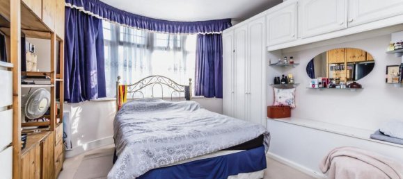 3 bedrooms Commercial property in London, United Kingdom No. 11582 8