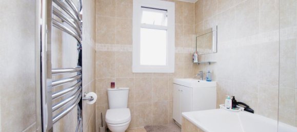 3 bedrooms Commercial property in London, United Kingdom No. 11582 13