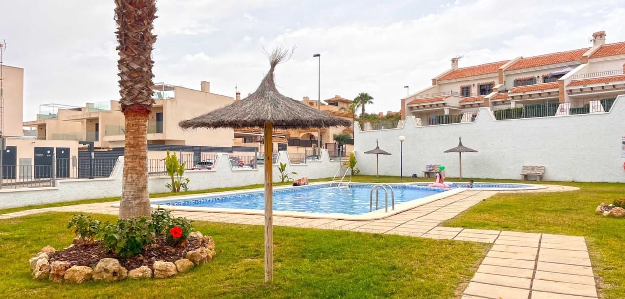 3 bedrooms Townhouse in San Miguel de Salinas, Spain No. 191225