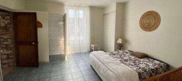 4 bedrooms House in Mehun-sur-Yevre, France No. 226126 6