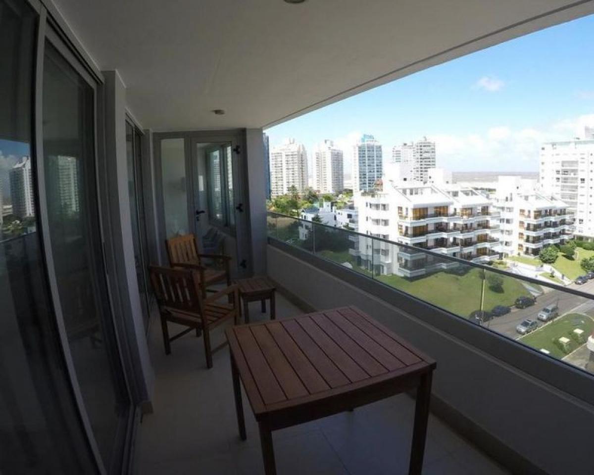 2 bedrooms Apartment in Maldonado, Uruguay No. 11407