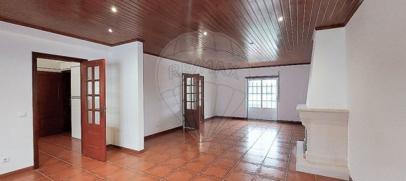 4 bedrooms House in Bombarral, Portugal No. 178644 3