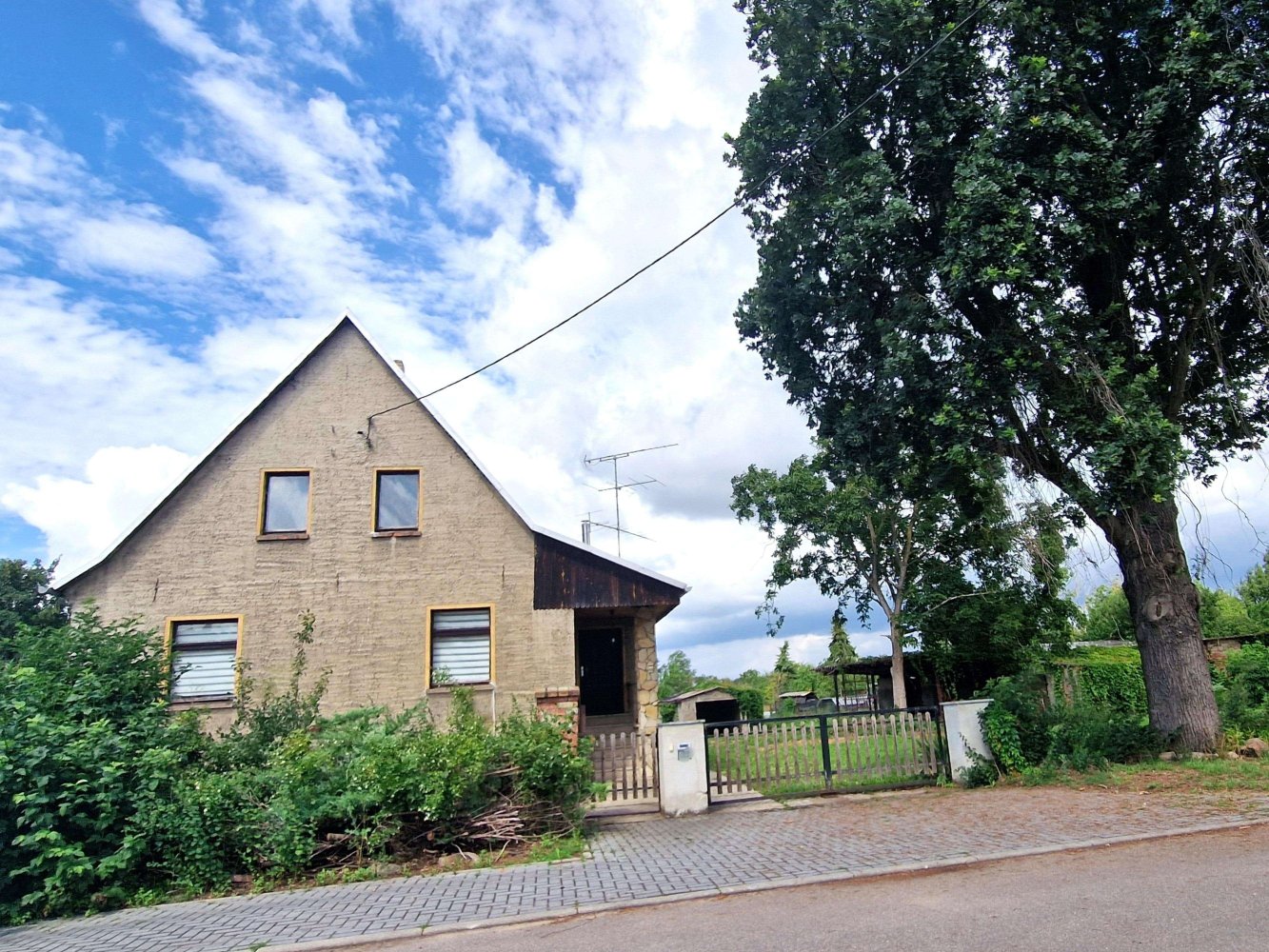 4 bedrooms House in Anhalt-Bitterfeld, Germany No. 272316