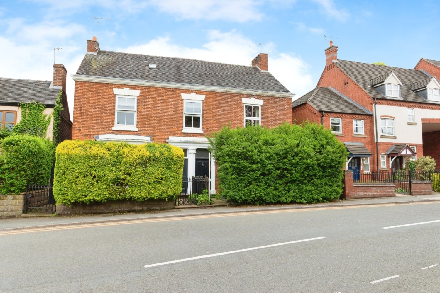 3 bedrooms House in Uttoxeter, United Kingdom No. 1856