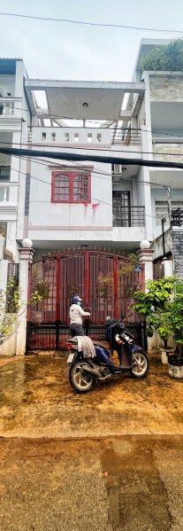 100m² House in District 7, Vietnam No. 7640