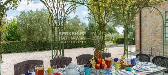 6 bedrooms House in Cortona, Italy No. 179436 8