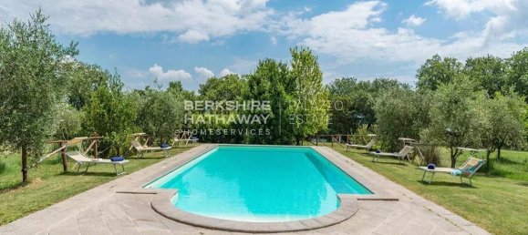 6 bedrooms House in Cortona, Italy No. 179436 3