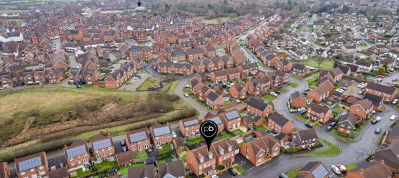 3 bedrooms House in Horley, United Kingdom No. 978 33