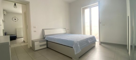 2 rooms Apartment in Rome, Italy No. 46732 10