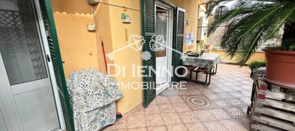 4-salle Penthouse à Rome, Italy No. 28584 10