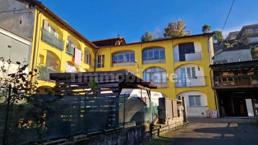 Квартира с 2 спальнями в Луино, Италия № 261685