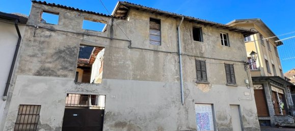 5 rooms Apartment in Barni, Italy No. 75082 32