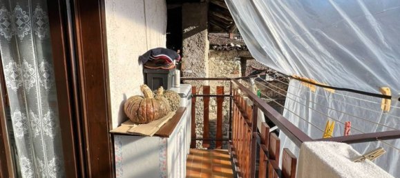 5 rooms Apartment in Barni, Italy No. 75082 26