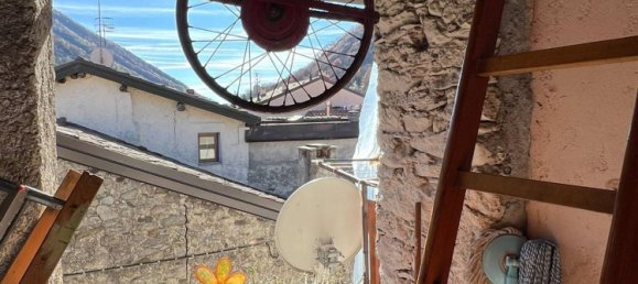 5 rooms Apartment in Barni, Italy No. 75082 23