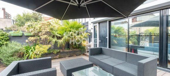 Apartamento de 3 dormitorios en Les Lilas, France No. 359302 2