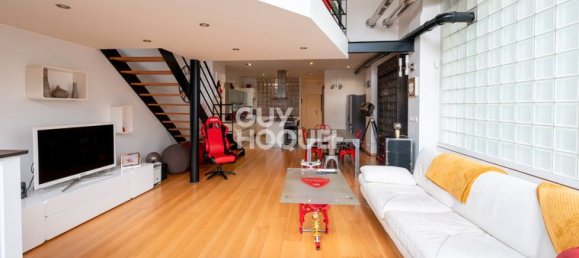 Apartamento de 3 dormitorios en Les Lilas, France No. 359302 6