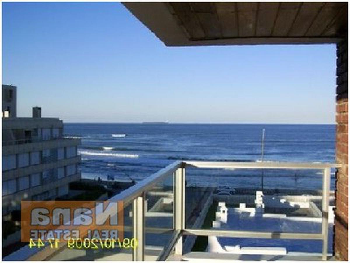 2 bedrooms Apartment in Maldonado, Uruguay No. 2574