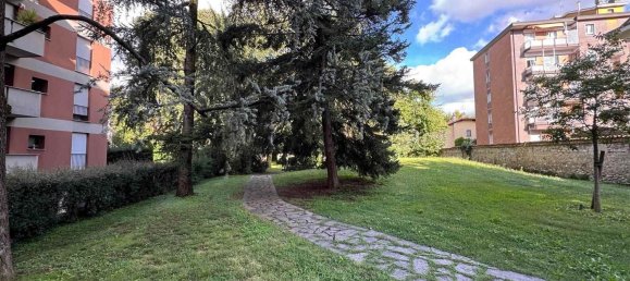 Квартира с 4 спальнями в Монца, Италия № 364645 32