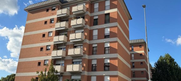 Квартира с 4 спальнями в Монца, Италия № 364645 2