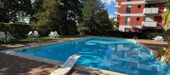 Квартира с 4 спальнями в Монца, Италия № 364645 25