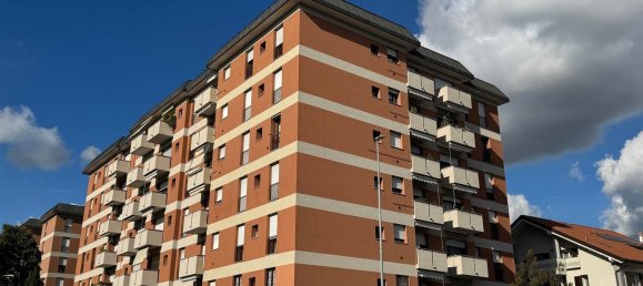 Квартира с 4 спальнями в Монца, Италия № 364645 3