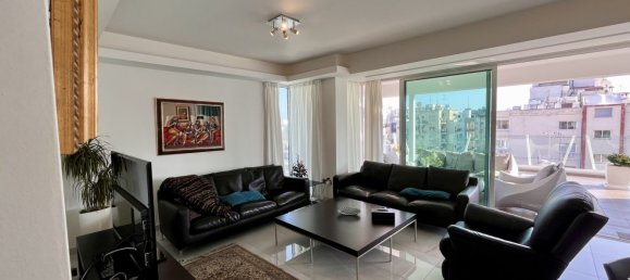 3 bedrooms Penthouse in Limassol, Cyprus No. 839 3
