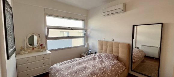 3 bedrooms Penthouse in Limassol, Cyprus No. 839 9