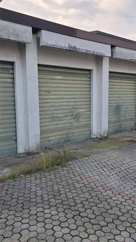 Garagem em Lainate, Italy 12 m² N.º 264933
