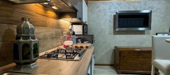 Квартира с 3 комнатами в Пиза, Италия № 123955 10