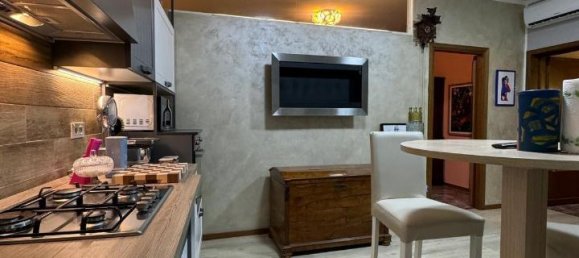 Квартира с 3 комнатами в Пиза, Италия № 123955 8