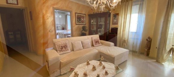 5-salle Appartement à San Severo, Italy No. 23542 18