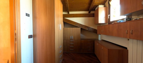 6-Zimmer Villa in Sasso Marconi, Italy, Nr. 204360 8