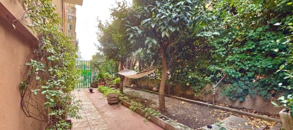 2 bedrooms Apartment in Rome, Italy No. 262523 2