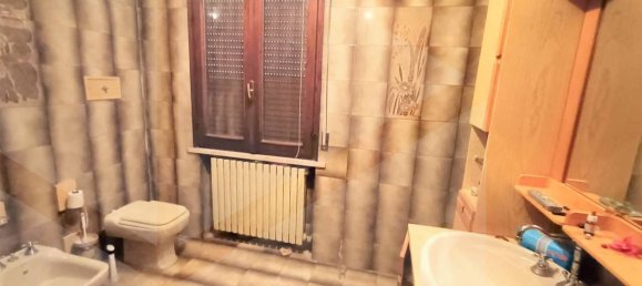 Вилла с 4 комнатами в Фьорано Моденесе, Италия № 17508 4