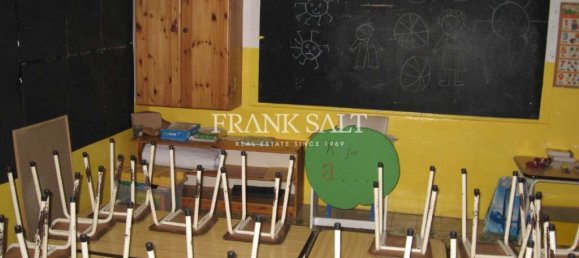 Bureau à Birkirkara, Malta 428m² No. 11869 5