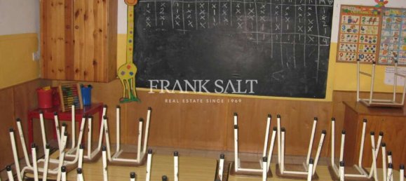 Bureau à Birkirkara, Malta 428m² No. 11869 8