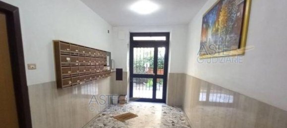 4 rooms Apartment in Rome, Italy No. 227555 6