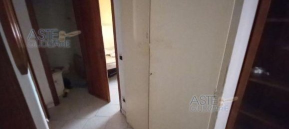 4 rooms Apartment in Rome, Italy No. 227555 12