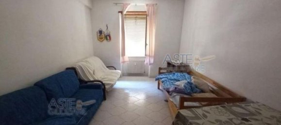 4 rooms Apartment in Rome, Italy No. 227555 10