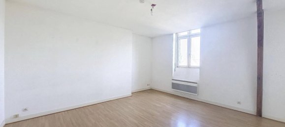 1 bedroom Apartment in Chartres, France No. 69755 8