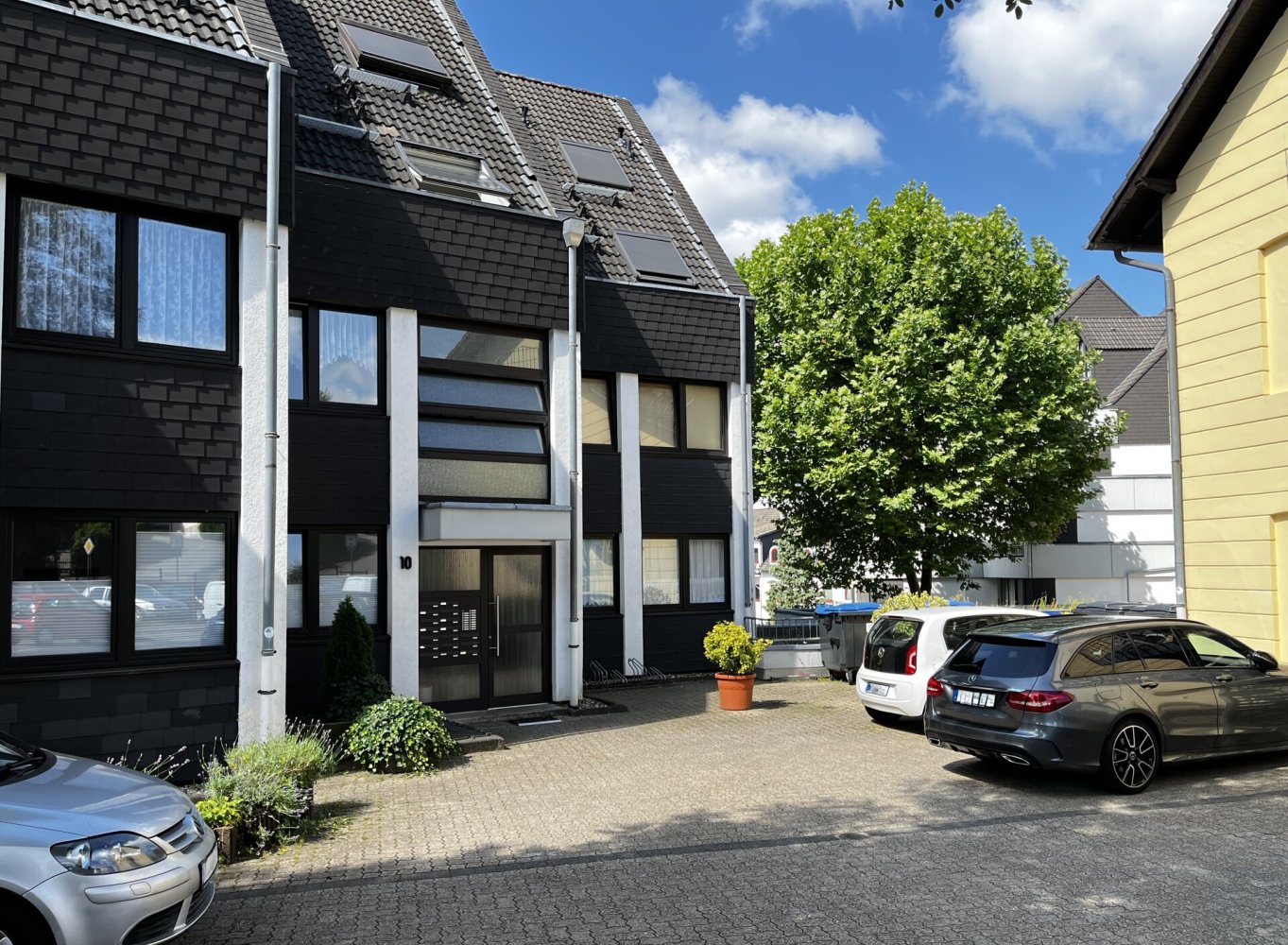 Квартира с 2 спальнями в Bergisch Gladbach, Германия № 278330