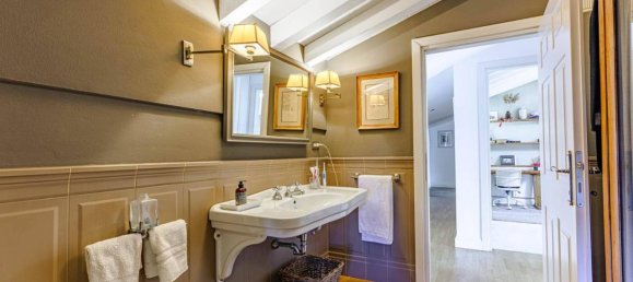 Villa de 6 habitaciónes en Campi Bisenzio, Italy No. 41311 41