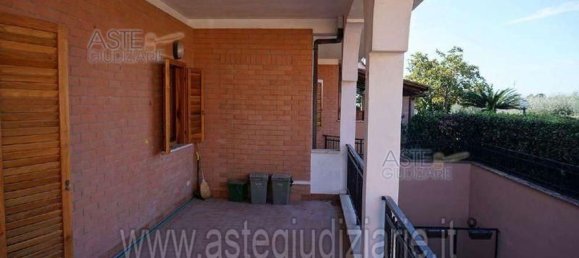 Casa de 11 habitaciónes en Rome, Italy No. 198694 34