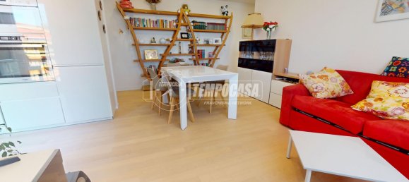 Квартира с 2 комнатами в Чинизелло Бальсамо, Италия № 286571 13