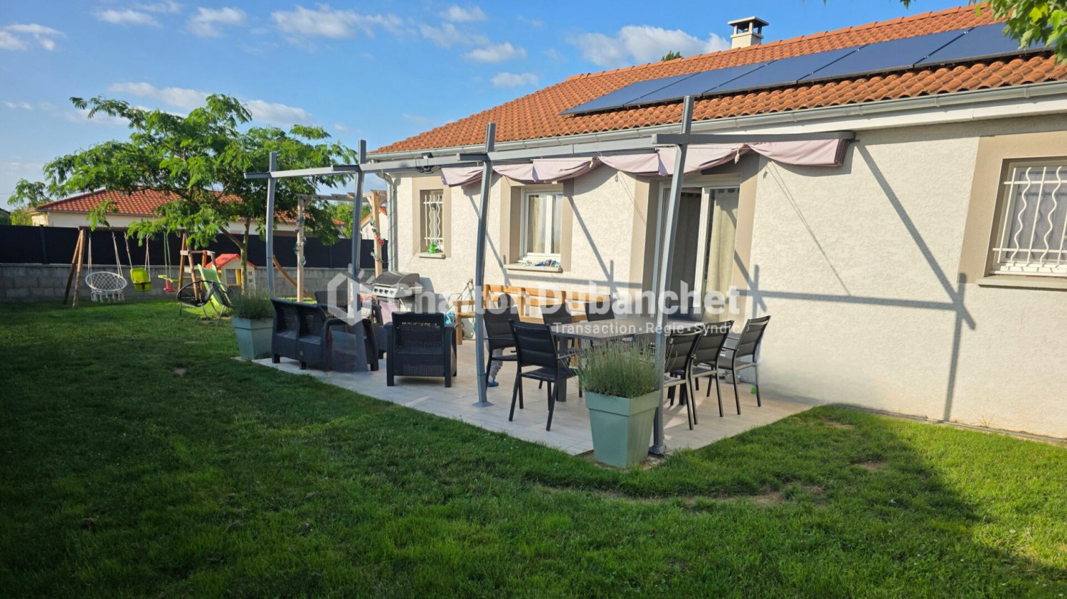 3 bedrooms House in Loire, France No. 355502