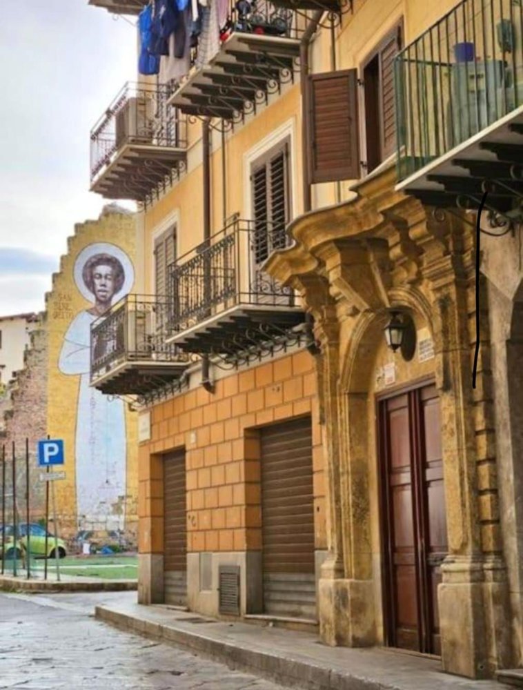 2 bedrooms Apartment in Palermo, Italy No. 360026