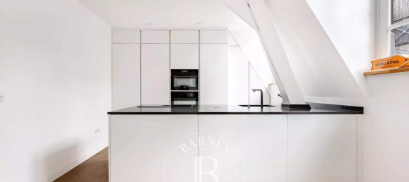 Квартира с 3 спальнями в Париж, Франция № 128052 9