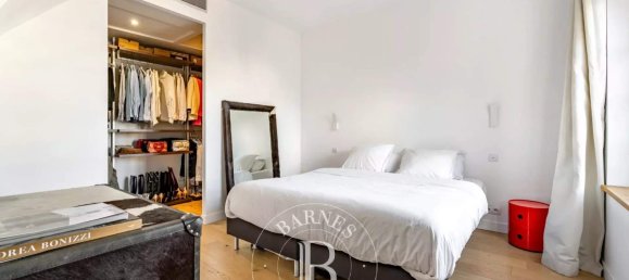 Квартира с 3 спальнями в Париж, Франция № 128052 14