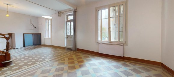 4 bedrooms House in Mosnes, France No. 267242 2